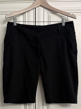 Nancy Lopez Golf Size 8 Black Bermuda Shorts w/Slant Pockets Golf Tennis Sporty